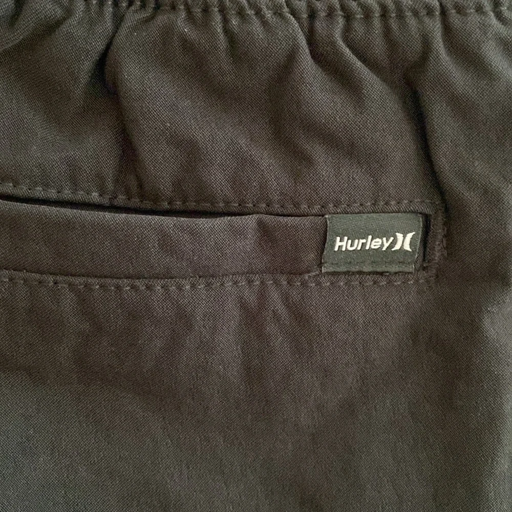 Hurley pants pull on drawstring elastic waist fitted elastic at ankles size 7/8